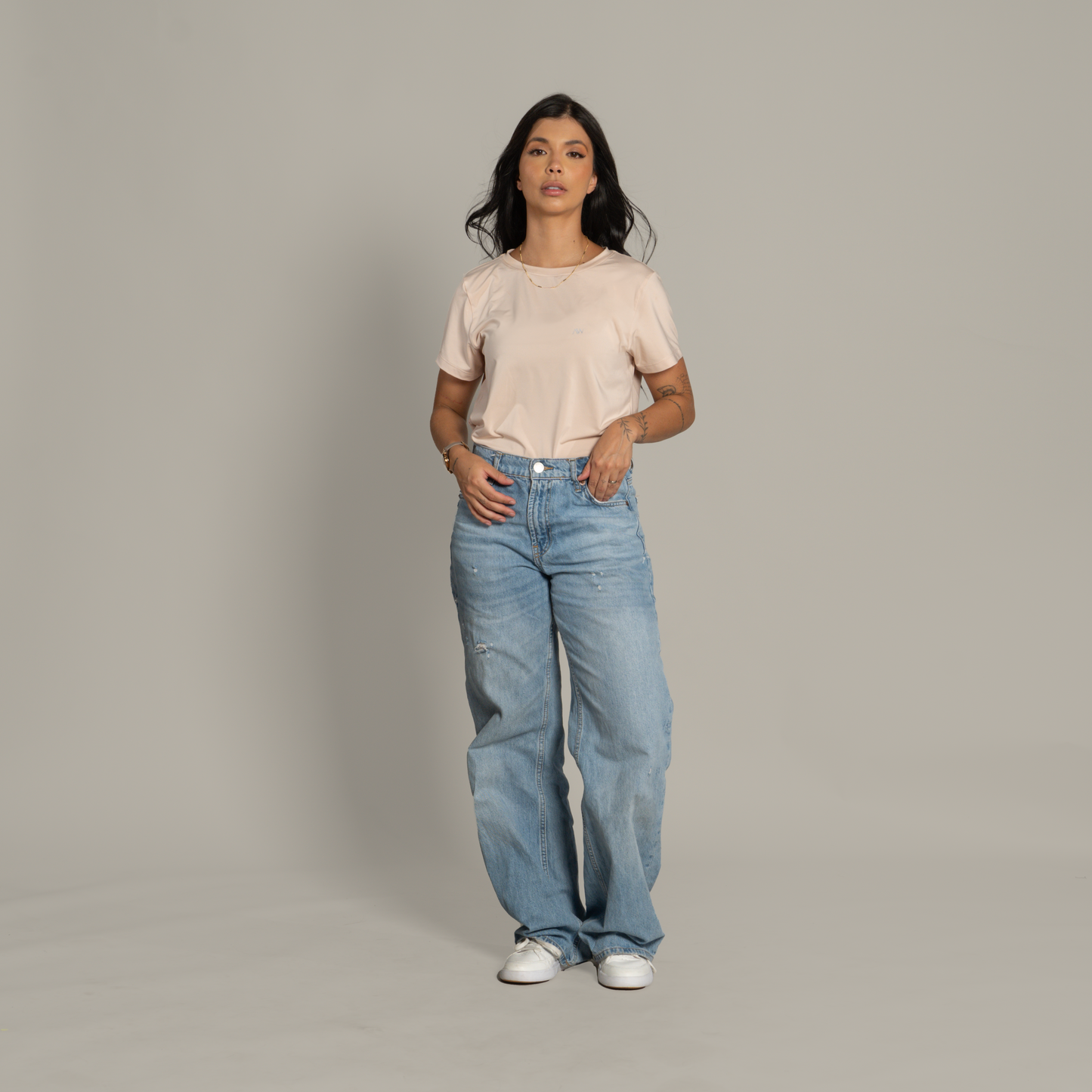 Performance Tee Macadamia